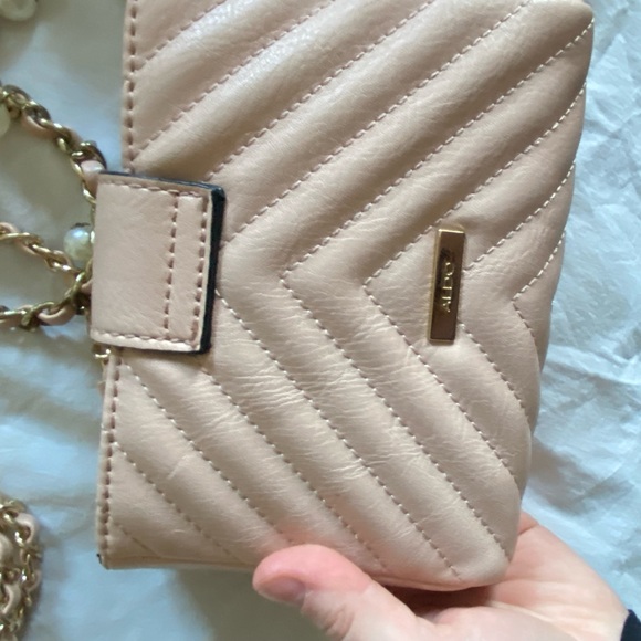 SMALL LIGHT PINK ALDO PURSE - Picture 2 of 3